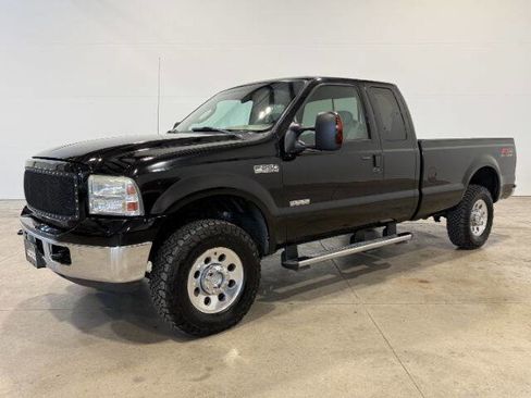 Used 2006 Ford F250 XLT AWD/4WD image 1