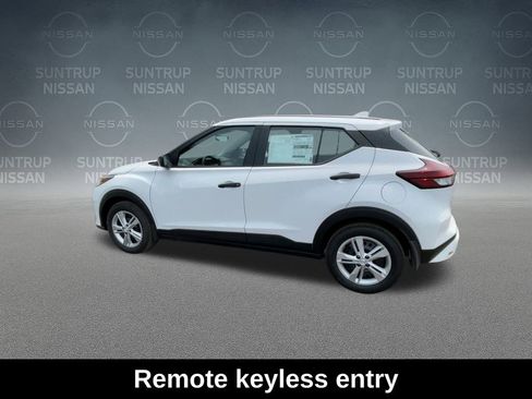 New 2025 Nissan Kicks Play S FWD image 7