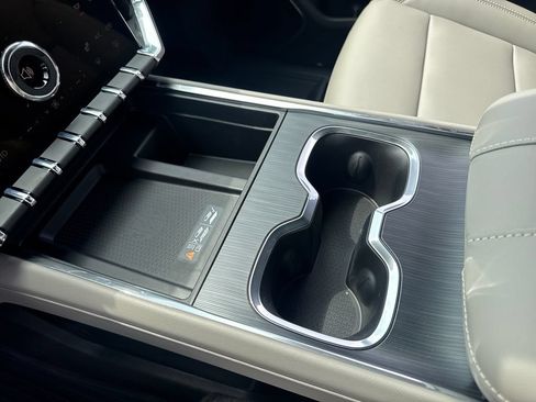 New 2026 GMC Acadia Elevation w/ Black Edition AWD/4WD image 18