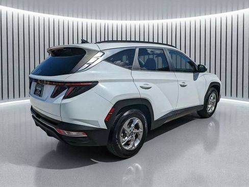 Used 2022 Hyundai Tucson SEL FWD image 4