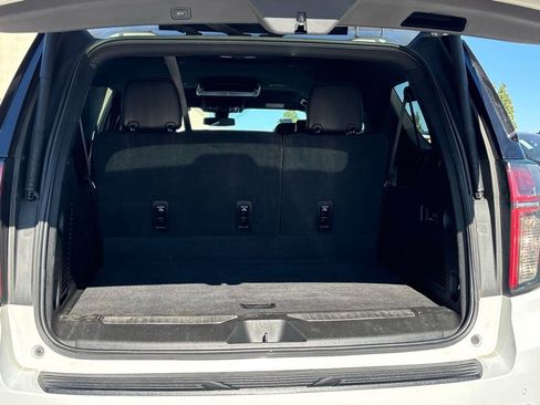 Used 2021 Chevrolet Suburban Premier image 30