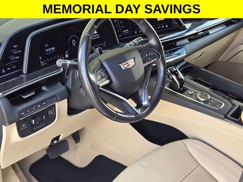 Used 2023 Cadillac Escalade Premium Luxury w/ Performance Package AWD/4WD image 10