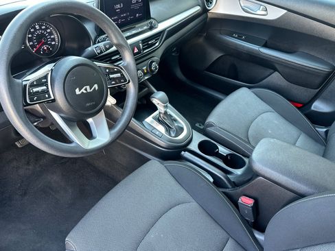 Used 2024 Kia Forte LXS FWD image 11