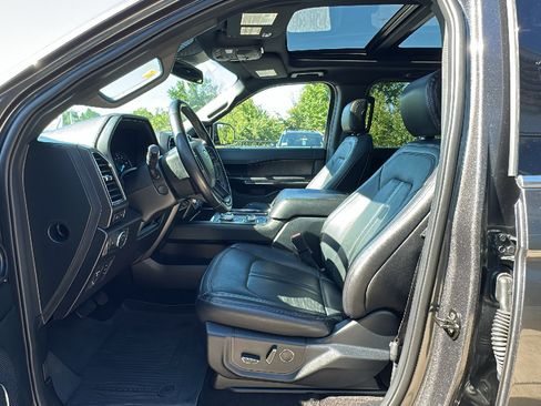 Used 2020 Ford Expedition Limited w/ Special Edition Package AWD/4WD image 12