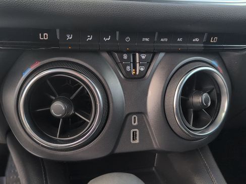 Used 2021 Chevrolet Blazer LT w/ LPO, Black Accent Package image 31