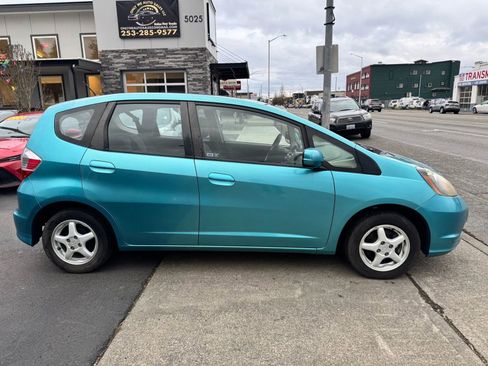 Used 2013 Honda Fit image 4