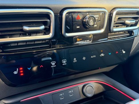 New 2026 Nissan Sentra SR image 14