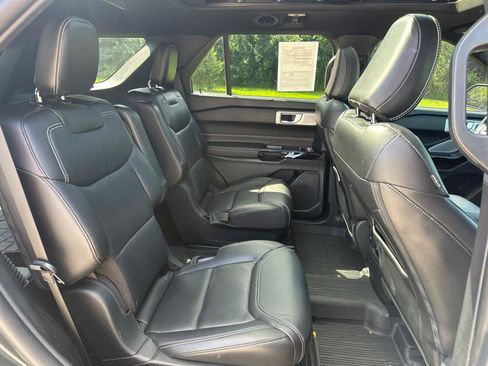 Used 2022 Ford Explorer ST w/ Equipment Group 401A AWD/4WD image 24