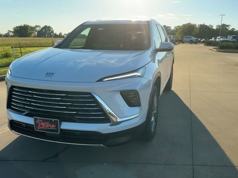 New 2026 Buick Enclave Preferred w/ Power Package image 4