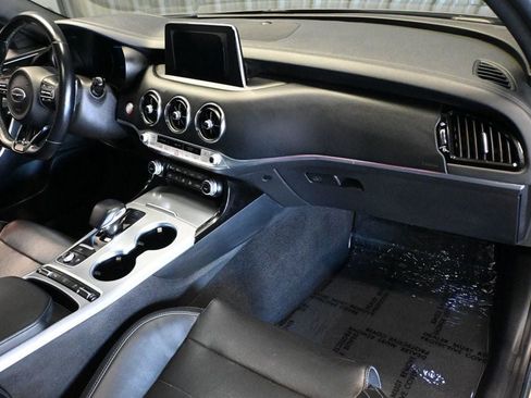 Used 2020 Kia Stinger GT2 RWD image 10