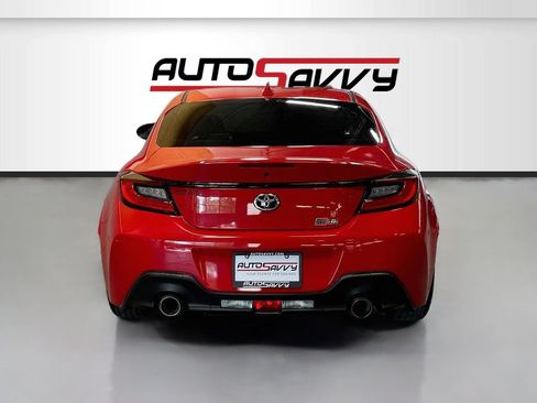 Used 2024 Toyota GR86 RWD image 6