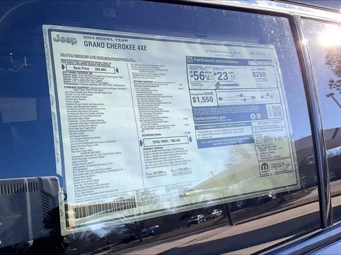 Used 2023 Jeep Grand Cherokee 4WD 4xe w/ Luxury Tech Group II image 21