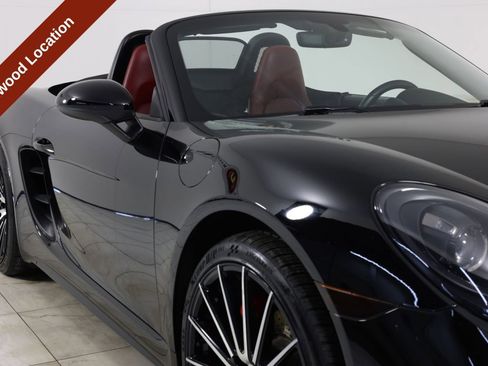 Used 2018 Porsche 718 Boxster S RWD image 38