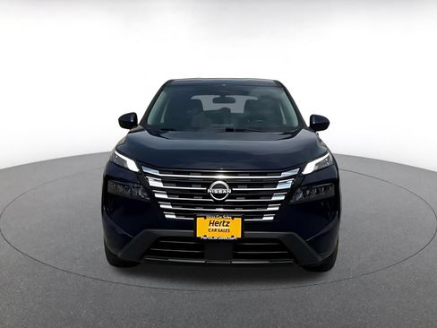 Used 2026 Nissan Rogue SV AWD/4WD image 4