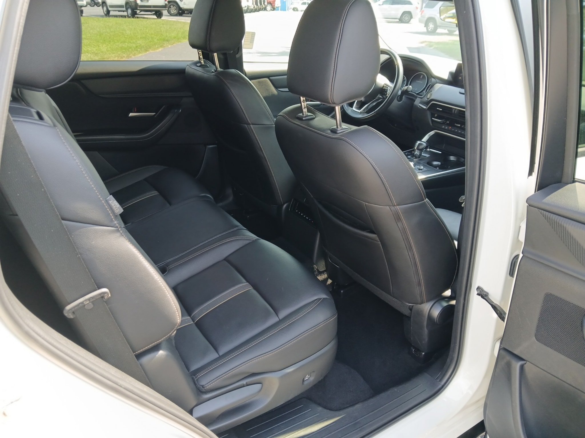 Used 2025 MAZDA CX-90 3.3 Turbo w/ Select Package AWD/4WD image 32