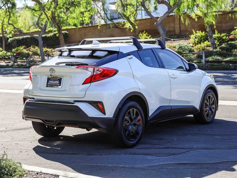 Used 2019 Toyota C-HR LE FWD image 5