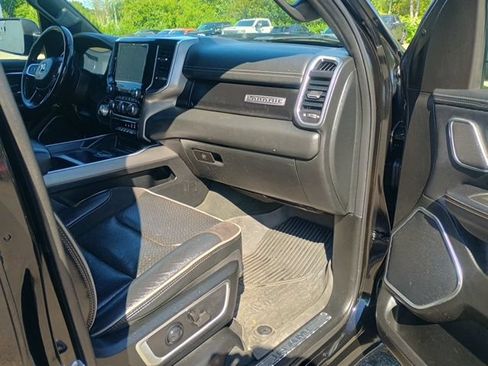 Used 2022 RAM 1500 Laramie AWD/4WD image 14
