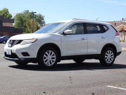 Used 2015 Nissan Rogue S AWD/4WD image 11