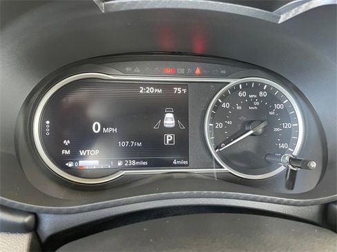 New 2025 Nissan Versa SR w/ Trunk Package image 23