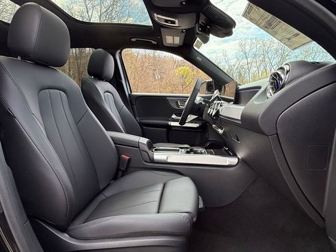 New 2026 Mercedes-Benz GLB 250 4MATIC image 22