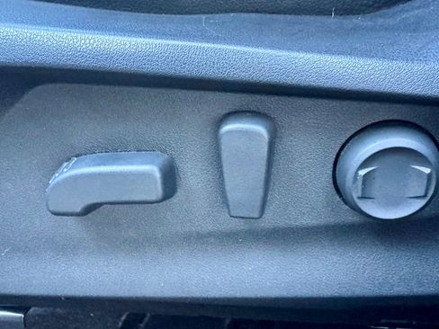 Used 2021 Subaru Forester Limited image 46