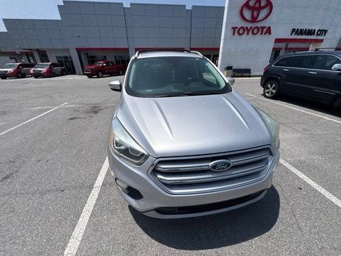 Used 2017 Ford Escape Titanium AWD/4WD image 9