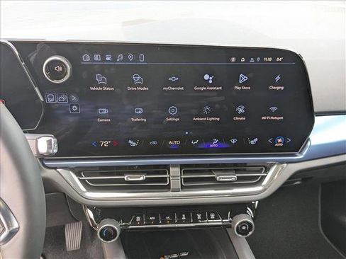 New 2026 Chevrolet Equinox EV LT image 12