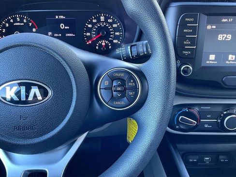 Certified 2021 Kia Soul LX image 18