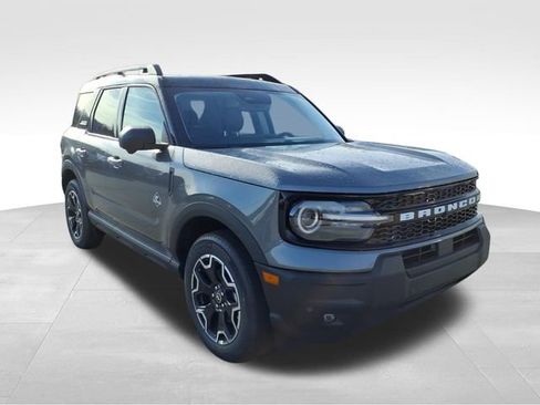 New 2025 Ford Bronco Sport Outer Banks w/ Outer Banks Tech Package+ AWD/4WD image 16