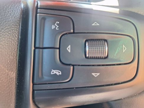 Used 2024 GMC Sierra 1500 AT4 w/ Technology Package image 15