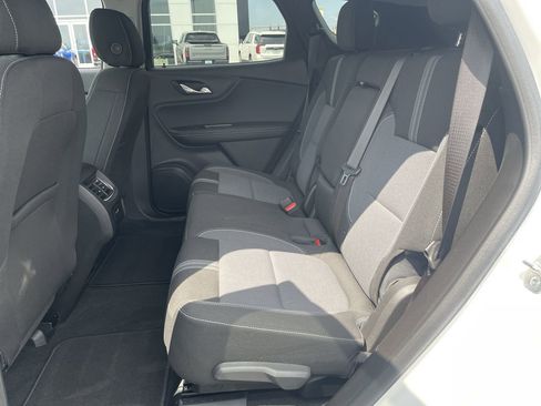 Used 2024 Chevrolet Blazer LT FWD image 23