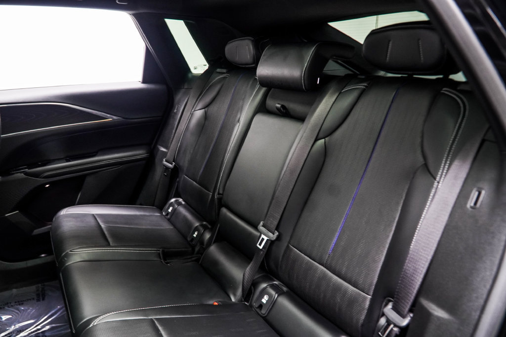 Used 2024 Cadillac Lyriq Luxury RWD image 42