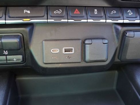 Used 2022 Chevrolet Silverado 1500 LT Trail Boss w/ LT Trail Boss Premium Package image 27