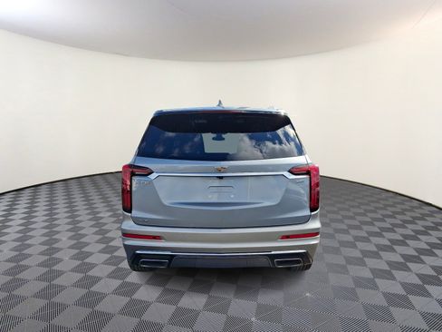 Used 2023 Cadillac XT6 Premium Luxury image 6