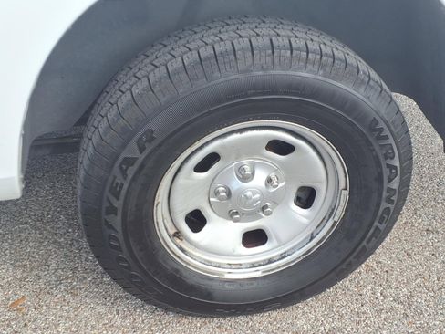 Used 2014 RAM 1500 Tradesman w/ Power & Remote Entry Group image 23