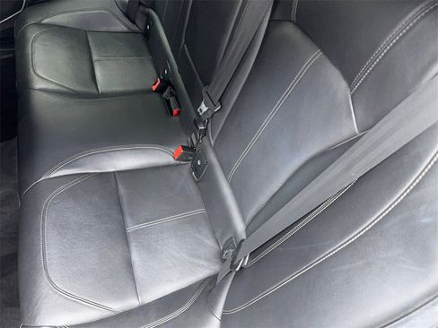 Used 2019 Alfa Romeo Giulia image 40