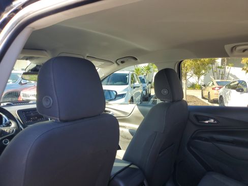 Used 2023 Chevrolet Equinox LT image 15