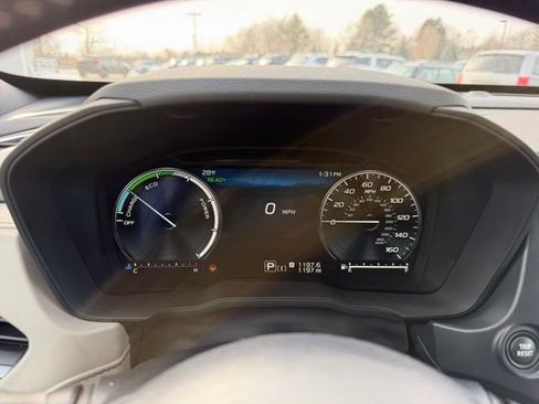 Certified 2025 Subaru Forester Limited image 13