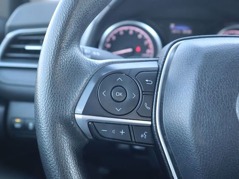 Used 2024 Toyota Camry LE w/ Convenience Package image 17