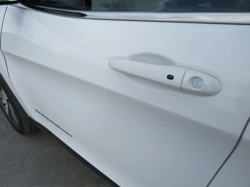 Used 2020 Jeep Cherokee Limited image 28