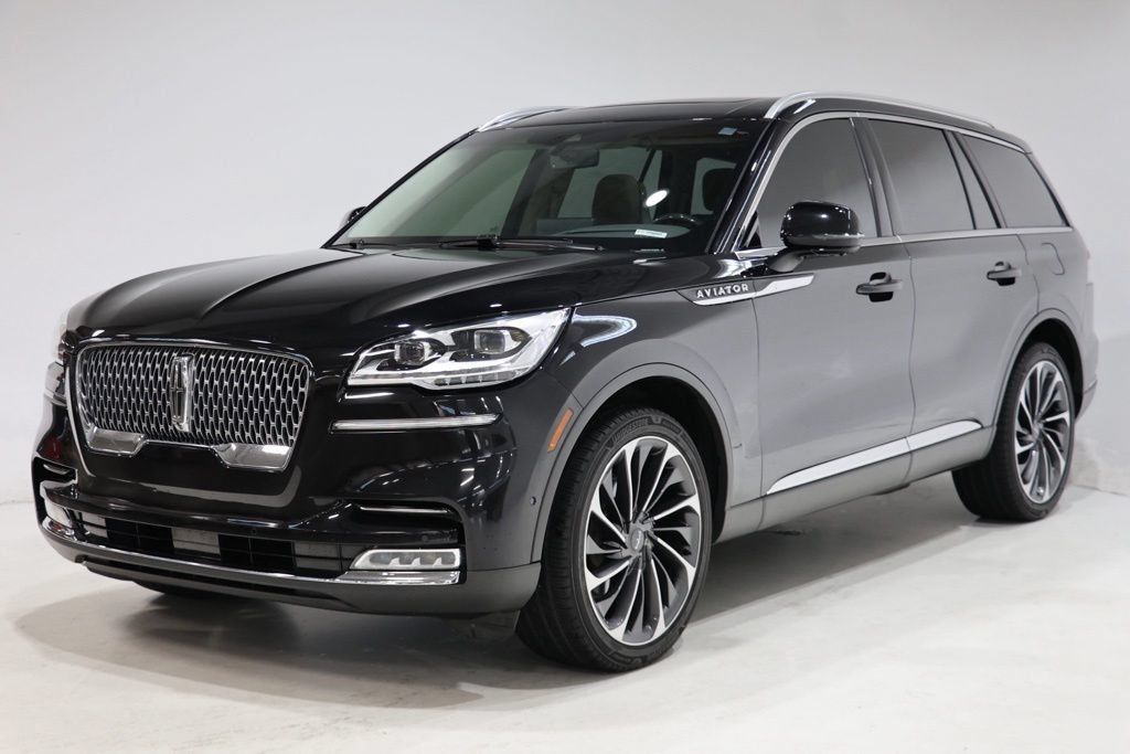 Used 2020 Lincoln Aviator Reserve w/ Equipment Group 202A AWD/4WD image 3
