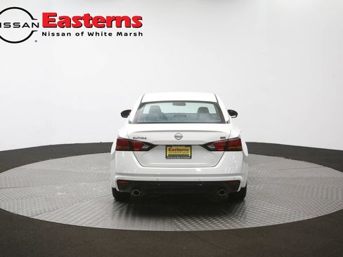 Used 2025 Nissan Altima 2.5 SR FWD image 35