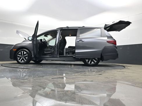Used 2026 Honda Odyssey EX-L image 44