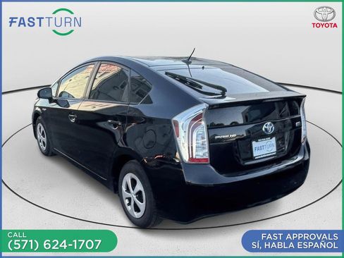 Used 2014 Toyota Prius Four FWD image 12
