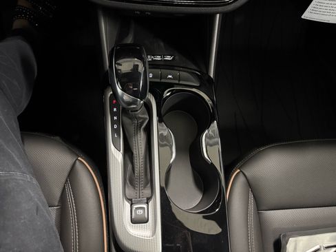 New 2026 Buick Envista Avenir FWD image 19