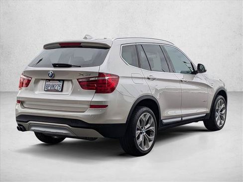 Used 2017 BMW X3 sDrive28i RWD image 5