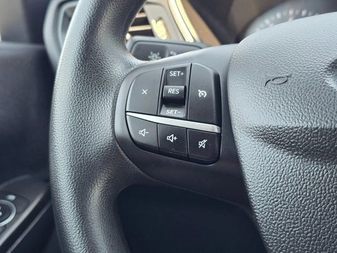 Used 2020 Ford Escape SE FWD image 25