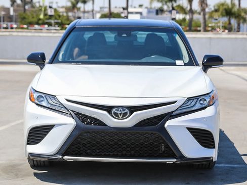 Certified 2018 Toyota Camry XSE w/ Audio Package FWD image 3
