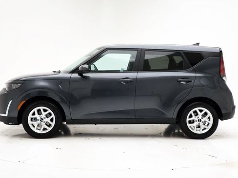 Used 2025 Kia Soul LX FWD image 6