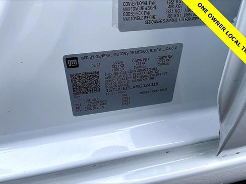 Used 2024 GMC Sierra 1500 AT4 w/ Technology Package image 36